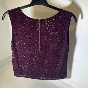Alice + Olivia Size XS Burgundy Purple 1/2 Zip Top LIKE NEW